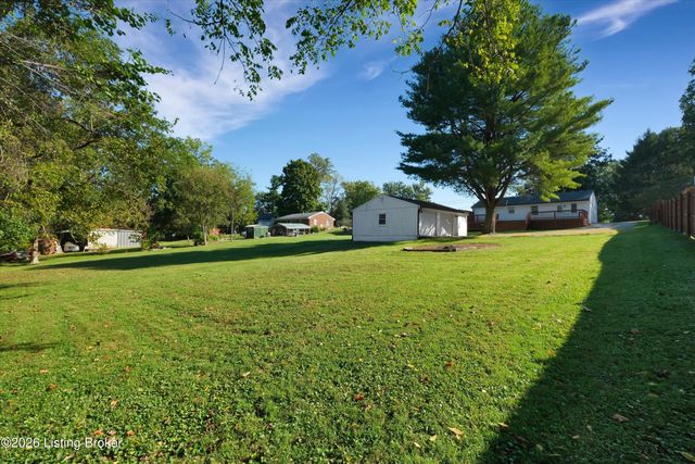 7506 Beechdale Rd, Crestwood, KY 40014