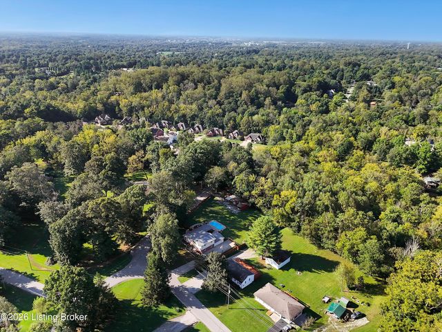 7506 Beechdale Rd, Crestwood, KY 40014
