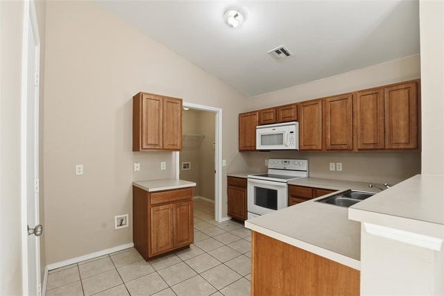 2805 Fennel Road, Canadian, OK 73128