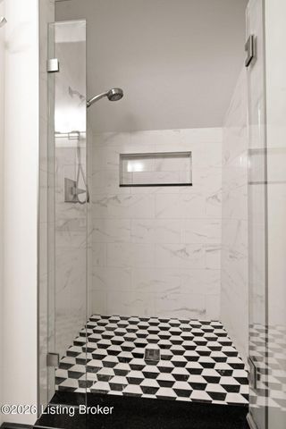 128 Blackburn Ave, Louisville, KY 40206