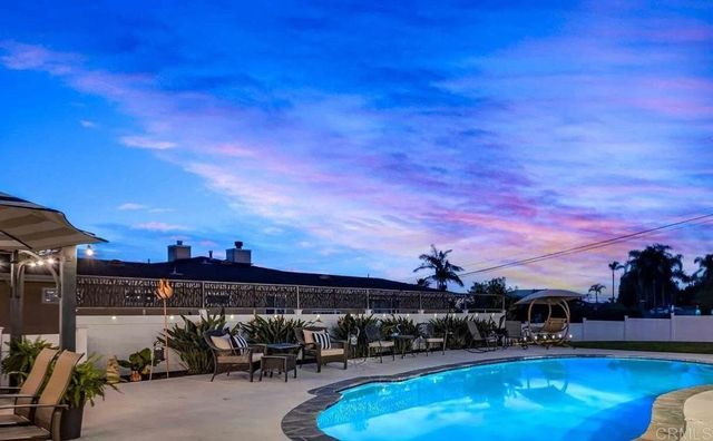 2203 Cameo Road, Carlsbad, CA 92008