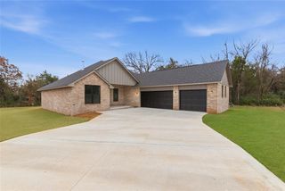 20202 NE 22nd Street, Harrah, OK 73045