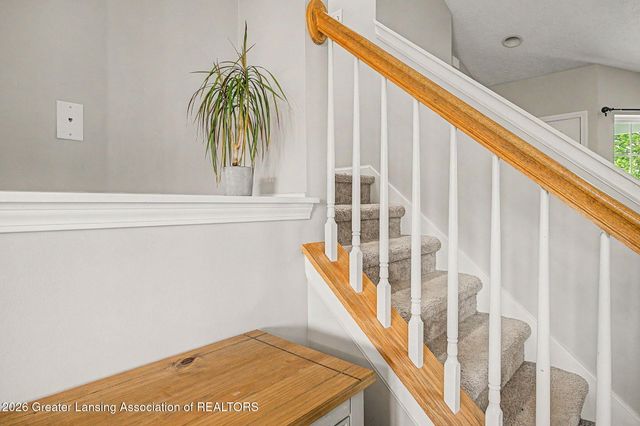 422 Coventry Lane, Mason, MI 48854