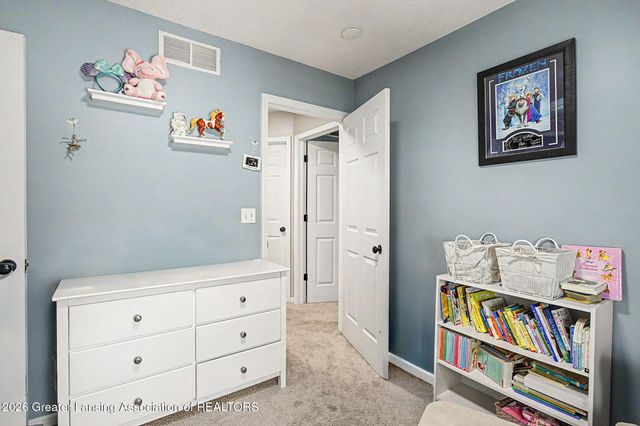 422 Coventry Lane, Mason, MI 48854