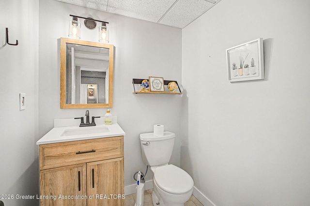 422 Coventry Lane, Mason, MI 48854