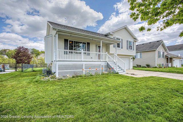 422 Coventry Lane, Mason, MI 48854