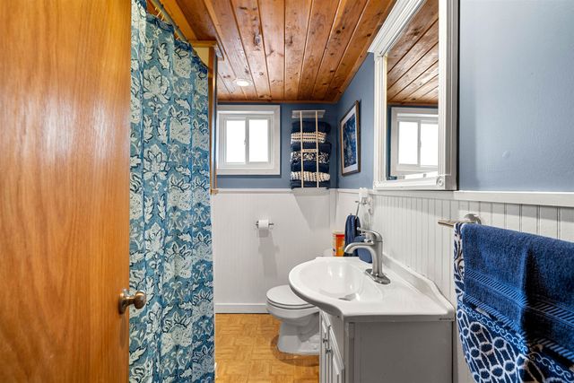 11 Avalon Road, Farmington, NH 03835