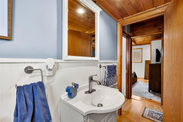 11 Avalon Road, Farmington, NH 03835