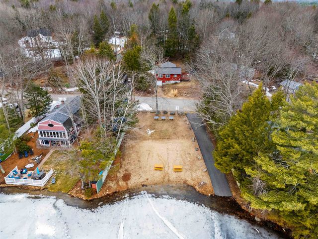 11 Avalon Road, Farmington, NH 03835