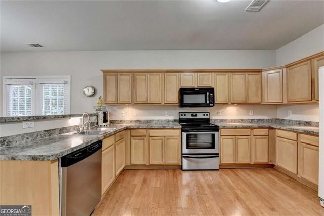 2749 Suttonwood Way, Buford, GA 30519