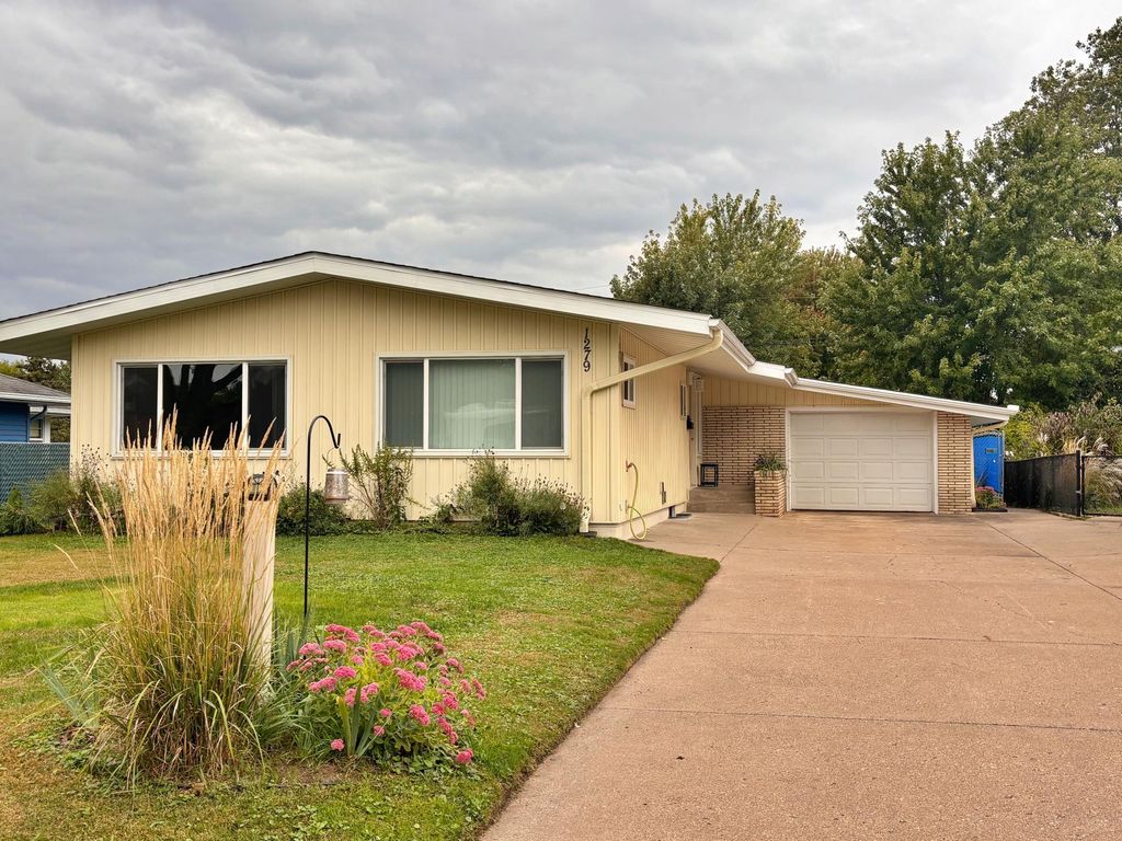 1279 Smith Avenue S, West Saint Paul, MN 55118 — exterior