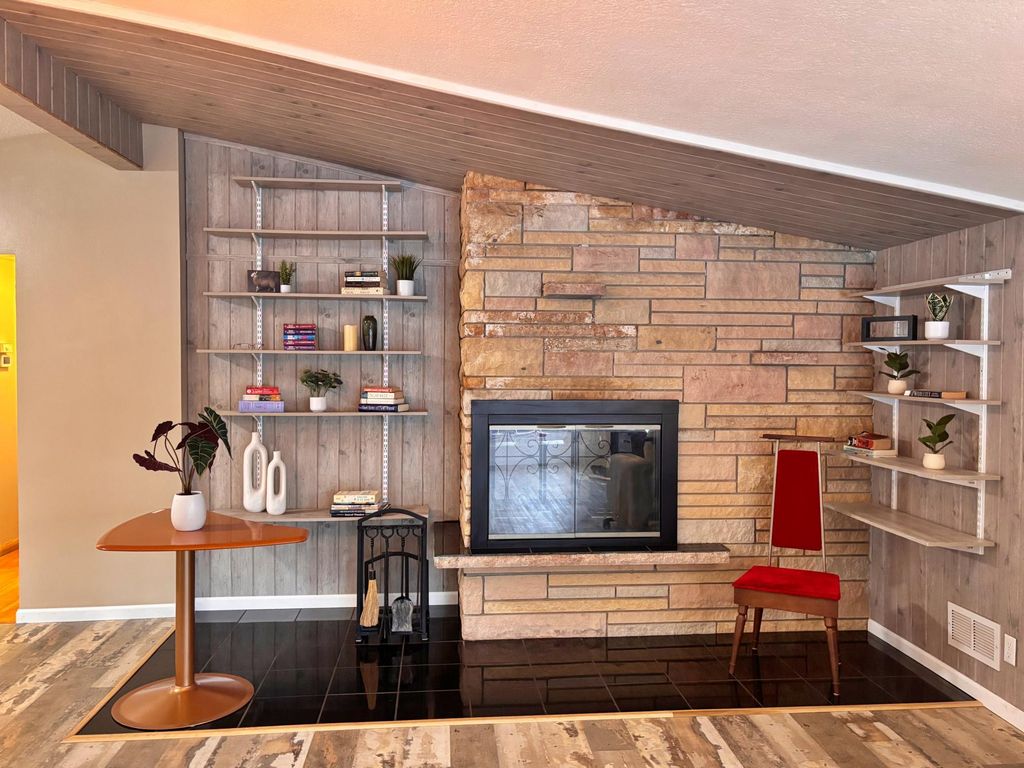1279 Smith Avenue S, West Saint Paul, MN 55118 — photo 2