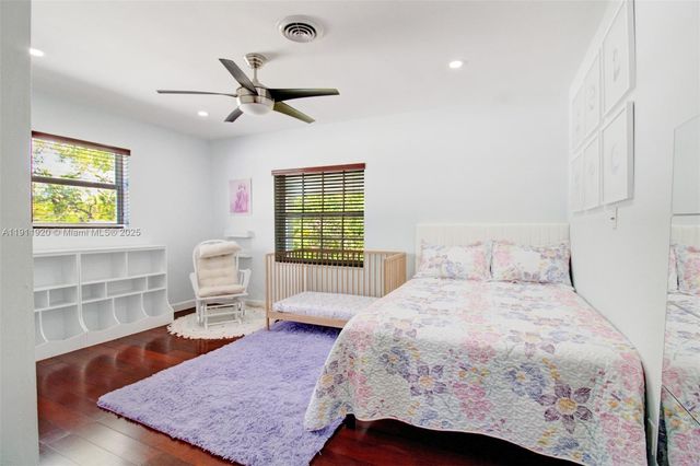 6900 SW 104th St, Pinecrest, FL 33156