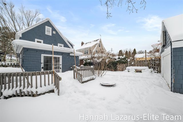 2104 College Avenue, Grand Rapids, MI 49507