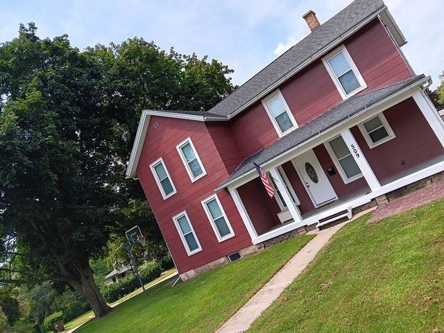 509 S. Madison Street, Morrison, IL 61270