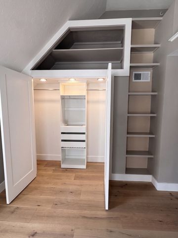 122 West Seventh St E, Boston, MA 02127