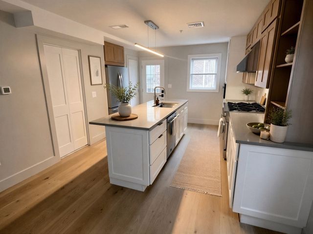122 West Seventh St E, Boston, MA 02127