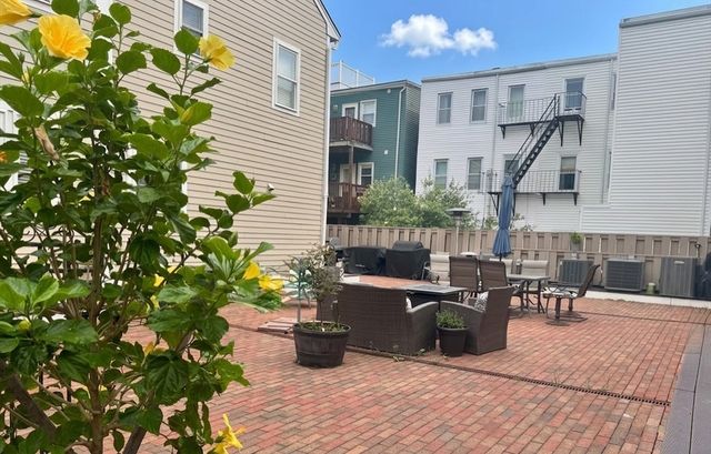 122 West Seventh St E, Boston, MA 02127