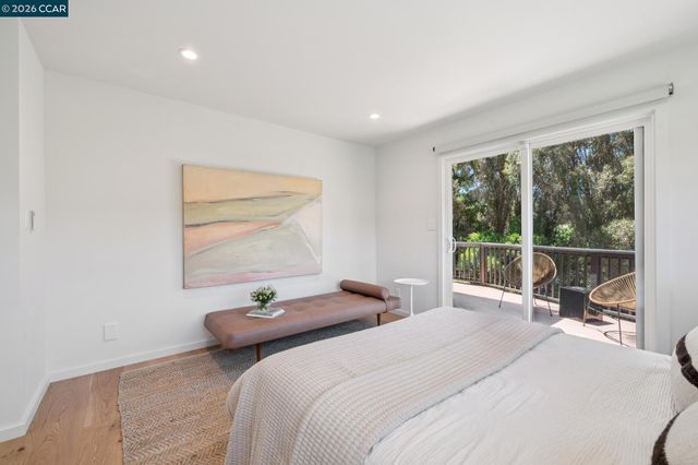 1119 Oak Hill Rd, Lafayette, CA 94549