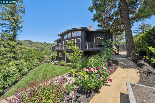 1119 Oak Hill Rd, Lafayette, CA 94549