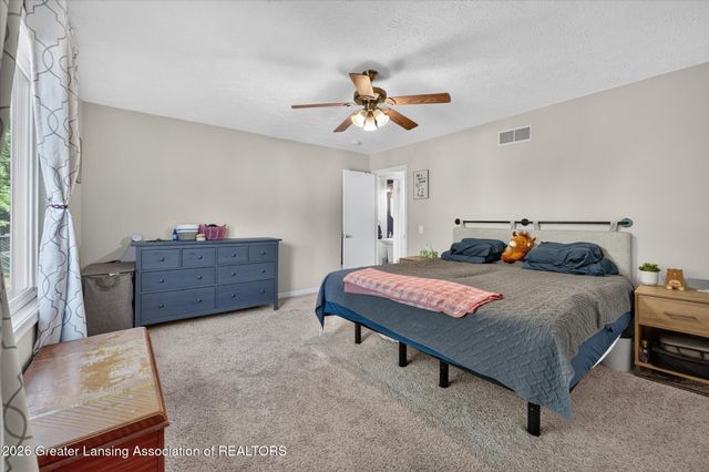 1820 Guenther Avenue, Lansing, MI 48917