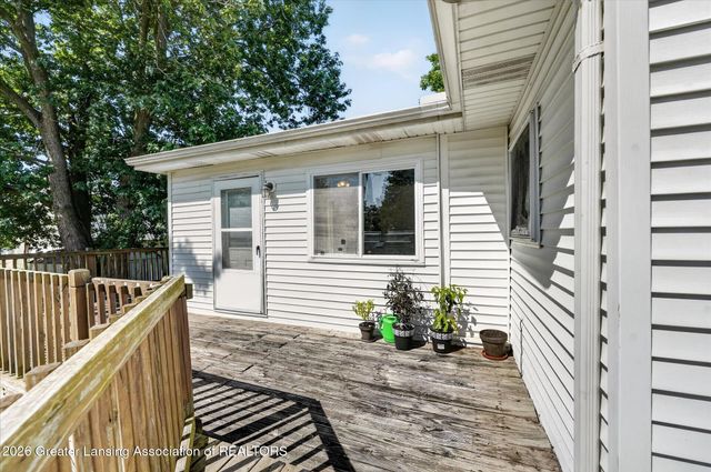 1820 Guenther Avenue, Lansing, MI 48917