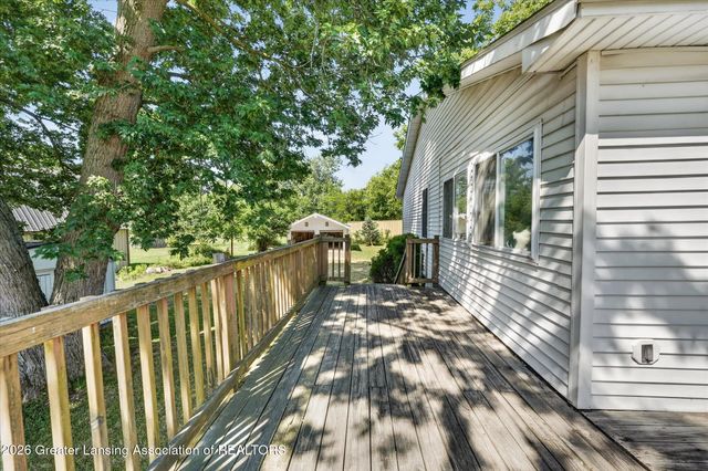 1820 Guenther Avenue, Lansing, MI 48917