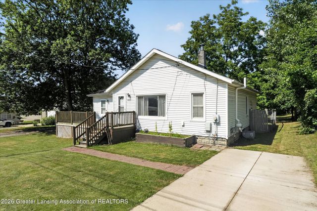 1820 Guenther Avenue, Lansing, MI 48917