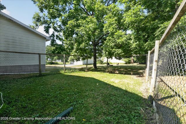 1820 Guenther Avenue, Lansing, MI 48917