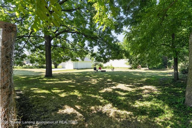 1820 Guenther Avenue, Lansing, MI 48917