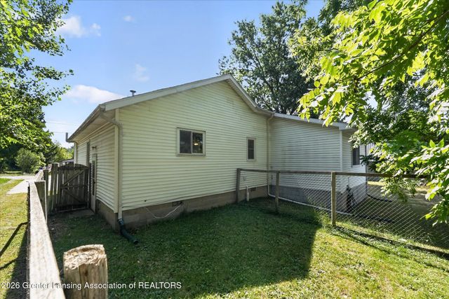 1820 Guenther Avenue, Lansing, MI 48917