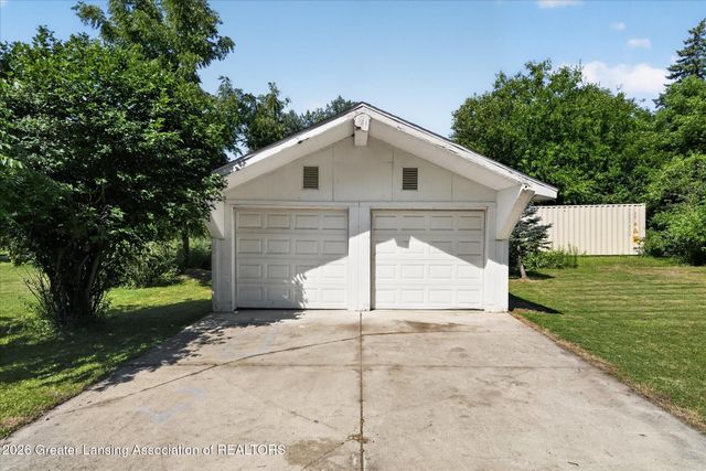 1820 Guenther Avenue, Lansing, MI 48917