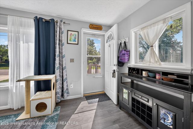 1820 Guenther Avenue, Lansing, MI 48917