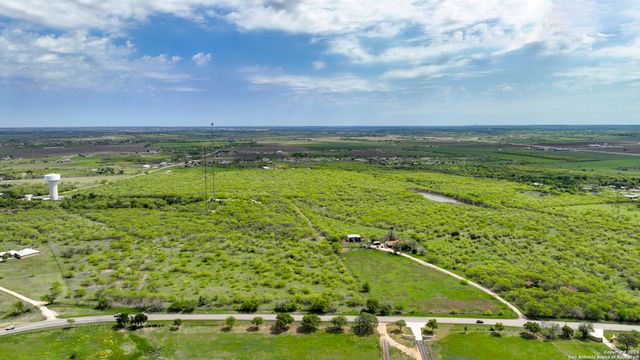 2675 FM 465, Seguin, TX 78155