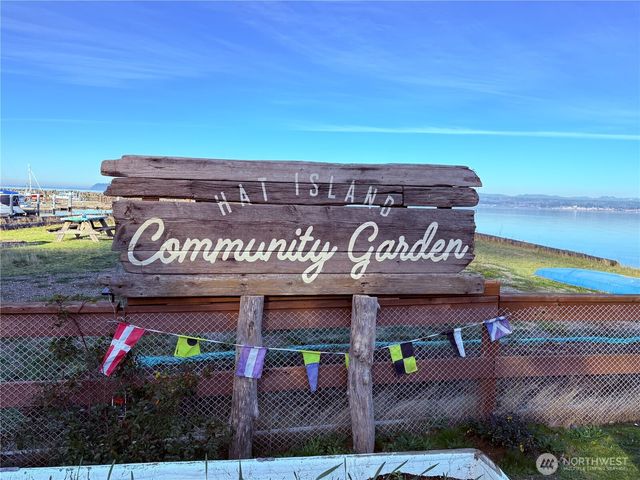 33 G Mukilteo Way, Hat Island, WA 98206