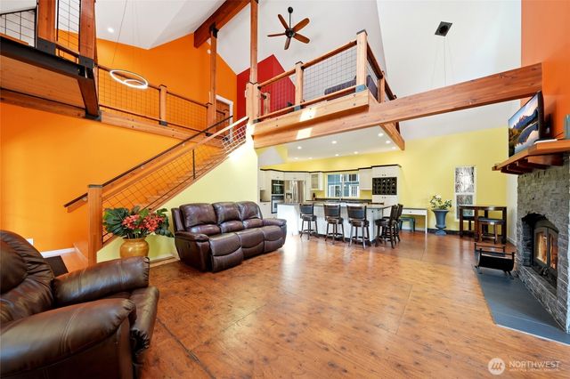33 G Mukilteo Way, Hat Island, WA 98206