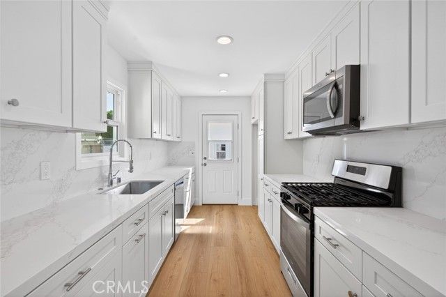 155 Pasadena, Tustin, CA 92780