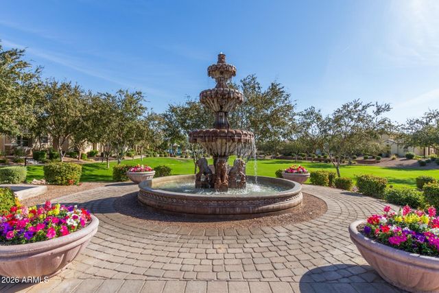 8979 W NICOLET Avenue, Glendale, AZ 85305