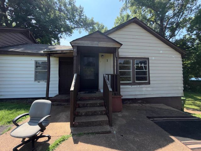6954 N US 51 HWY, Millington, TN 38053