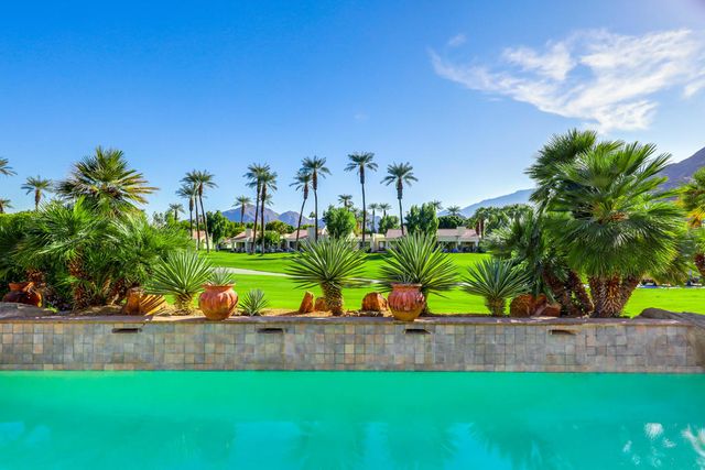 77175 Avenida Arteaga, La Quinta, CA 92253