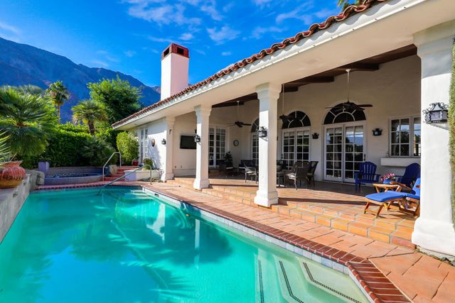 77175 Avenida Arteaga, La Quinta, CA 92253