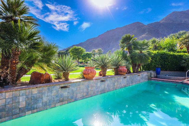 77175 Avenida Arteaga, La Quinta, CA 92253