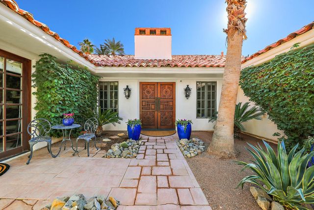 77175 Avenida Arteaga, La Quinta, CA 92253