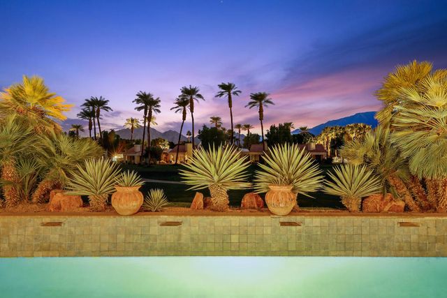 77175 Avenida Arteaga, La Quinta, CA 92253