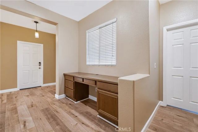 1833 English Oak Way, Perris, CA 92571