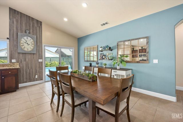 9418 Laurelwood Court, Shafter, CA 93263