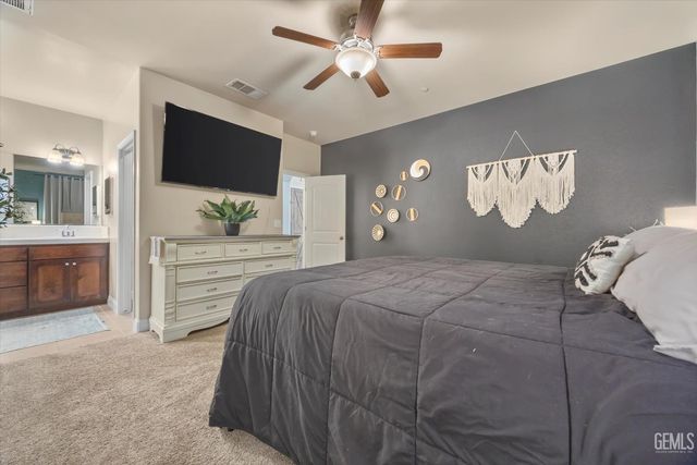 9418 Laurelwood Court, Shafter, CA 93263