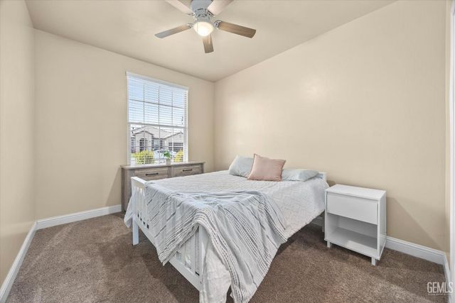 9418 Laurelwood Court, Shafter, CA 93263