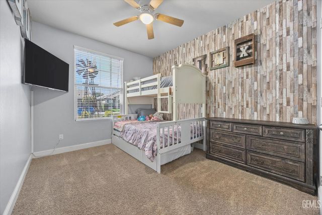 9418 Laurelwood Court, Shafter, CA 93263