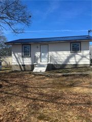 42 Busha Street, Toccoa, GA 30577